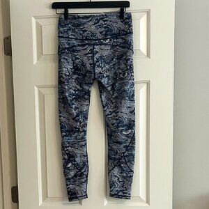 Lululemon Leggings | Unique Blue Pattern | Size 8